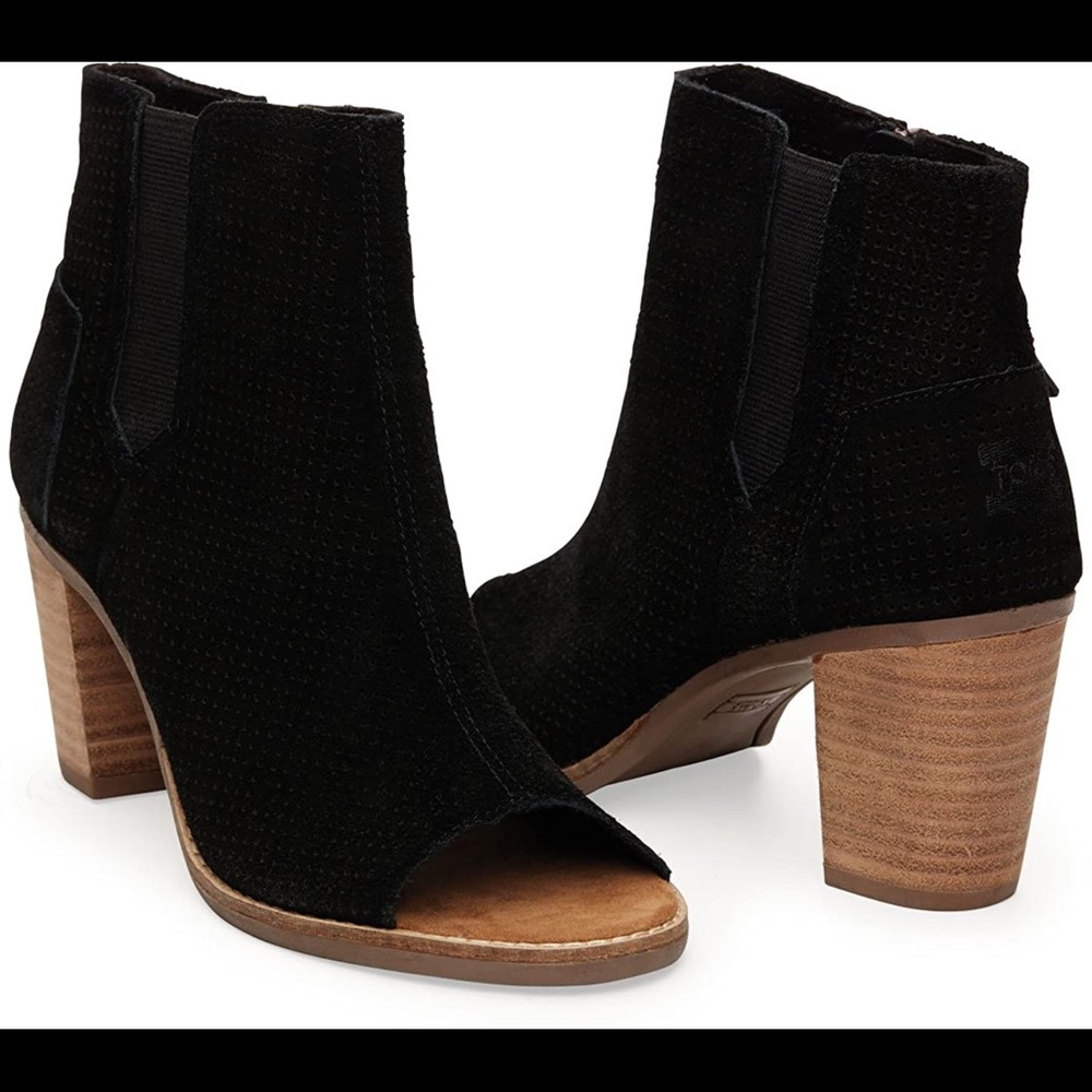 Tom’s Peep Toe Perforated Booties NEW